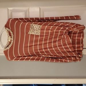 Riah Fashion long sleeve top. size XL.